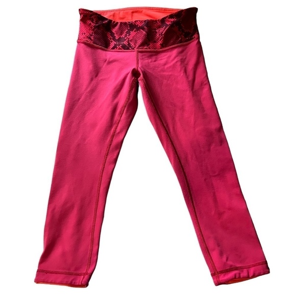 Lululemon Wunder Under Crop III *Reversible - Picture 5 of 8